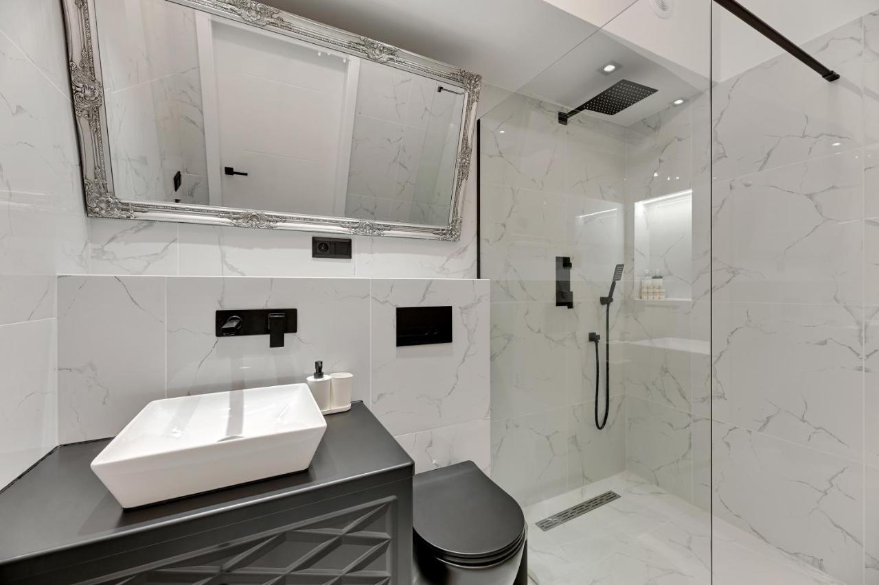 Dluga Boutique Apartment By Downtown Apartments Gdansk Bagian luar foto